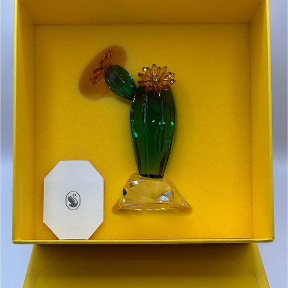 Golden Yellow Cactus by Swarovski - Picture 8 of 9